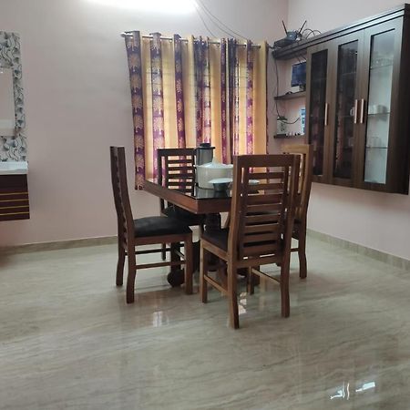 Sree Valsam Inn Bed Breakfast Alappuzha Luaran gambar